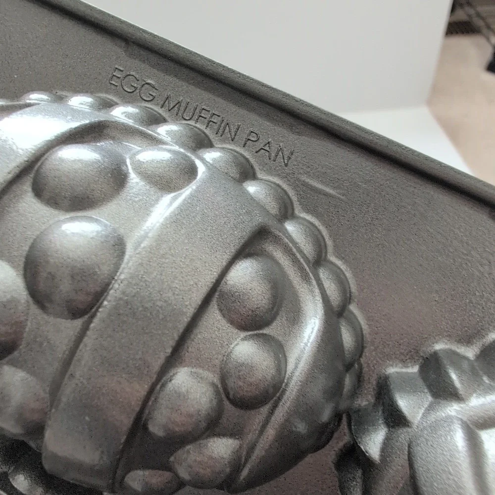 Nordic Ware Egg Muffin Pan Easter Baking Cast Aluminum‎ 9 Casts Spring Brunch